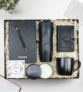 Kişiye Özel Siyah Defter & Siyah Rose Gold Tükenmez Kalem &  Klasik Model 400 ML Siyah Çelik Termos & Siyah Kupa & Siyah Yumuşak Deri Kartlık Cüzdan & Siyah Metal Kutulu Mum Hediye Seti