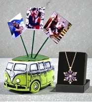 Kişiye Özel Hediye Seti Gerçek Ametist Taşlı Lotus Kolye ve 3 Fotoğraflı Vosvos Saksı Hediye Seti (Model 4)