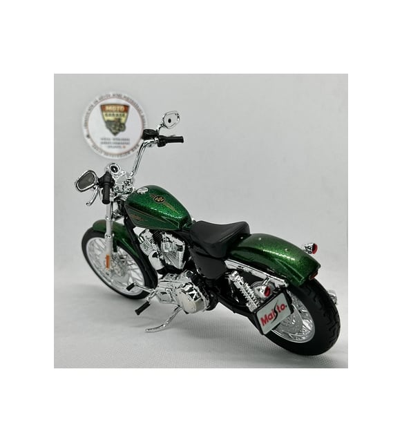 Harley Davidson 2013 XL 1200V Seventy-Two 1:12 Diecast Maket Motor