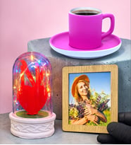 Premium Hediye Seti Renkli Işıklı Fanus, Pembe Türk Kahvesi Fincanı ve Fotoğraf (Model 6)