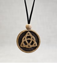 LeradLazerArt  Triquetra (dört çeltik mandala) Sembolü Ahşap Oyma Kolye
