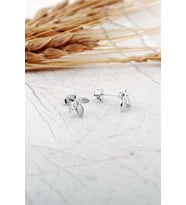 Sedef Taşlı Rodyumlu Yaprak Mini Gümüş Küpe 7283