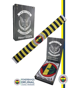 Fenerbahçe Orijinal Lisanslı Çift Taraflı Şal Atkı Kişiye Özel Ahşap Kutulu (Sarı-Lacivert)
