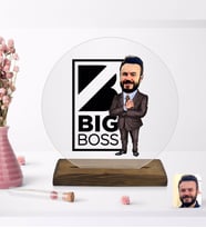 BK Gift Kişiye Özel Erkek Big Boss Karikatürlü Yuvarlak Ahşap Standlı Biblo-1