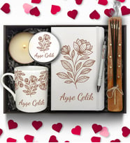 Sevgililer Günü Temalı Kişiye Özel Beyaz Defter & Beyaz Kupa & Metal Mum & Kalem & Çubuk Tütsü Hediye Seti