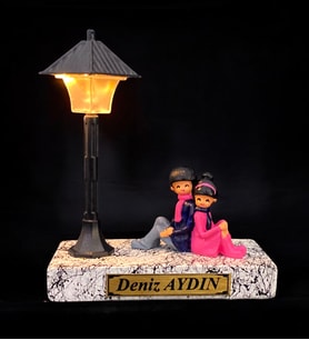 Sizlere Özel Tasarım İsimli Masa Lambası, Beyaz Mermer Temalı ve Çift Renk Led Işıklı (Model 4)