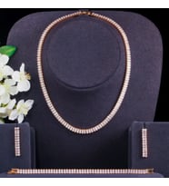 Kararmaz Paslanmaz Baget Kesim Su Yolu Taşlı Gold Renk Çelik Kolye+Bileklik+Küpe Set Takım