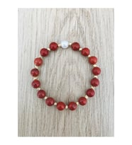 MK TASARIM GERÇEK İNCİ RED JASPER TAŞI BİLEKLİK MK.7000.812- RAHATLIK-DİNGİNLİK-ENERJİ- STRES BİLEKLİĞİ