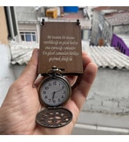 Sayı Kabartmalı Zincirli Köstekli Cep Saati