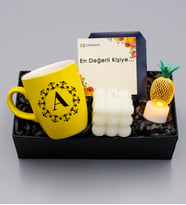 Kişiye Özel Sarı Bulut Kupa & Bubble Mum & Işıklı Ananas Biblo Hediye Seti