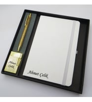 Signator® Codex  N245 Kişiye Özel Defterli Set - İsme Özel Gold Kalem + İsme Özel Beyaz Defter+ İsme Özel Gold Çakmak  İsme Özel Kutusunda Hediyelik Set (Karışık)