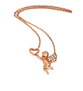 Aşk meleği figürlü gümüş rose kolye