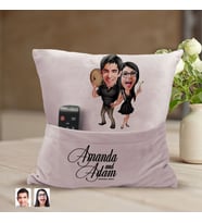 BK Gift Kişiye Özel Sevgililer Karikatür Tasarımlı Organizer Kumanda ve Atıştırmalık Cepli Pembe Kırlent Yastık-18 Arkadaşa Hediye, Cepli Yastık