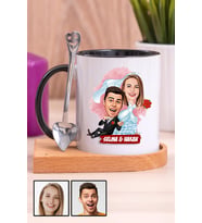 Eşe İlginç Hediye Evlilik Temalı Karikatürlü Ahşap Altlıklı Siyah Kupa Bardak