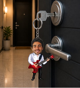 Kişiye Özel Gitarist Karikatür Anahtarlık – Fotoğraflı Müzisyen Hediyesi Gitar Temalı Karikatür Anahtarlık