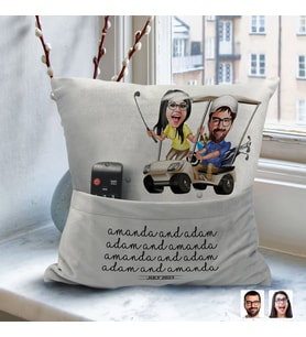 BK Gift Kişiye Özel Sevgililer Karikatür Tasarımlı Organizer Kumanda ve Atıştırmalık Cepli Gri Kırlent Yastık-96 Arkadaşa Hediye, Cepli Yastık
