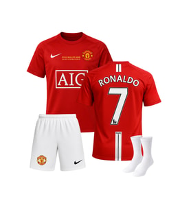 RONALDO RETRO KIRMIZI MANCHESTER UNİTED 2008 MOSCOW FİNALİ 3'LÜ ÇOÇUK FUTBOL FORMA SETİ(FORMA,ŞORT VE ÇORAP)