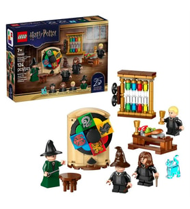LEGO Harry Potter Hogwarts Şatosu: Seçmen Şapka Töreni 76460