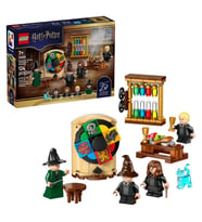 LEGO Harry Potter Hogwarts Şatosu: Seçmen Şapka Töreni 76460