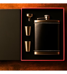 Perlotus 8 Oz 240 cc Rugan Siyah Hakiki Deri Viski Cep Matarası Shot Bardaklı Se