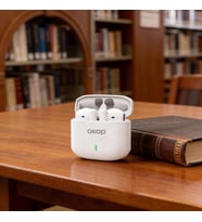 Kablosuz Bluetooth 5.4 Kulaklık - TWS Kulak İçi Kulaklık - Gürültü Engelleme, HD Mikrofon, Type-C Hızlı Şarjlı - Yüksek Kalite Tüm Telefonlar İle Uyumlu (Beyaz)