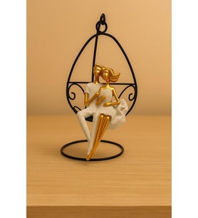 Romantik Çift Salıncak Heykel Modern Aşk Figürü Dekor Ev Oturma Odası Masaüstü Ofis Dekorasyon 25cm