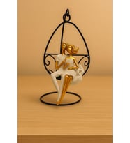 Romantik Çift Salıncak Heykel Modern Aşk Figürü Dekor Ev Oturma Odası Masaüstü Ofis Dekorasyon 25cm