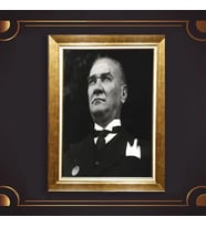 Altın Varaklı Çerçeveli Paspartulu Atatürk Tablo z5152 (Gold)