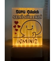 Kişiye Özel İsimli Hediyelik Kablolu Led Lamba - M11- Sütü Çilekli Seni Sürekli (Amber)