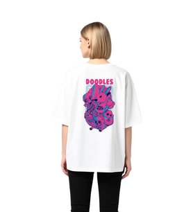Kadın Oversize Tişört Renkli Doodles Karakterleri Baskılı Yaratıcı Tasarım Rahat Kesim Günlük Modern