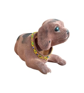 KAFA SALLAYAN KÖPEK ARABA SÜSÜ KOYU KAHVERENGİ RENK 14 CM