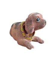 KAFA SALLAYAN KÖPEK ARABA SÜSÜ KOYU KAHVERENGİ RENK 14 CM