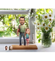 BK Gift Kişiye Özel Baba Kız Karikatürlü Ahşap Standlı Pleksi Biblo-20, Aileye Hediye , Babaya Hediye