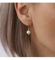 925 Ayar Gümüş White Tatlısu İncisi Küpe-8mm (Gold)