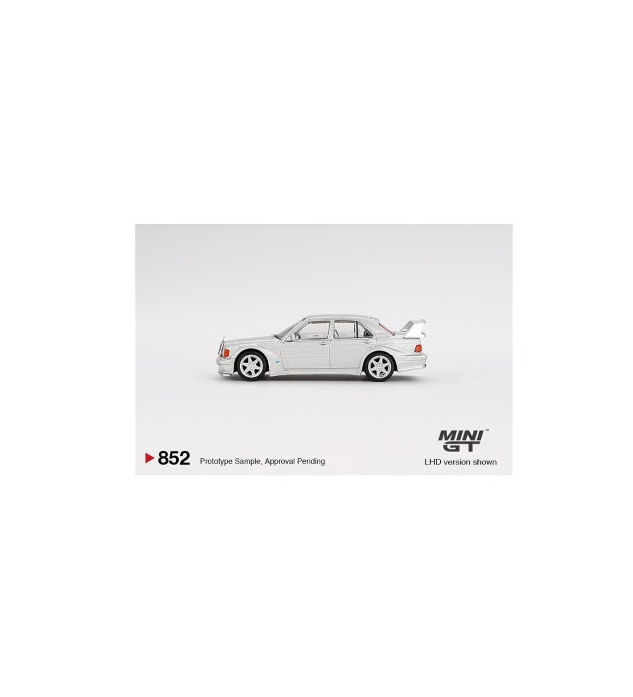 Mini GT 852 Mercedes-Benz 190E 2.5-16 Evolution II Gümüş 1/64