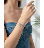 Valmont Accessories Kadın Gümüş Renk Yıldız Charm Detaylı Zincir Bileklik