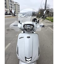 MOTOCAM Kymco Like 50 Ön Cam 2009-2023 Model 43cm Şeffaf Renkli 4mm APARATSIZ