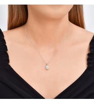 0,22 Karat Pırlanta Baget Kolye (Beyaz)