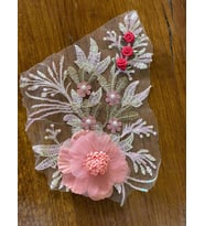 25X18 CM KABARTMA GÜL GÜPÜR NAKIŞ İŞLEME APLİKE ARMA DİKİŞ VE HOBİ AKSESUARI