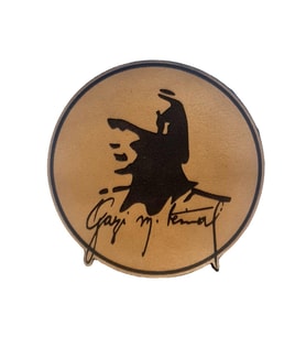 ATATÜRK Gazi Mustafa Kemal İmzalı - Deri Peç - Arma - Leather Patch (Bej)