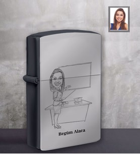 Kişiye Özel Öğretmen Karikatürlü Siyah Benzinli Çakmak Bayan-18