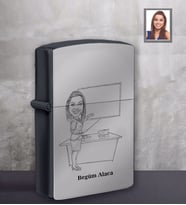 Kişiye Özel Öğretmen Karikatürlü Siyah Benzinli Çakmak Bayan-18