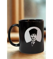 Atatürk Sevgisiyle Siyah Porselen Kupa, Özel Tasarım Portre Kalpli Baskılı 330 ml