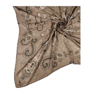 Mısırlı Eşarpları Mısırlı Eşarp Alize Krep Etnik Desenli Eşarp 140x140 Cm (Altın)