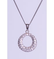 Zirkon Taşlı Rodyum Kaplamalı Daire Silver Kolye