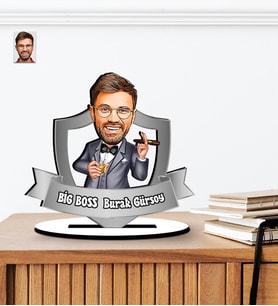 Kişiye Özel Big Boss - Patron Karikatürlü Ahşap Biblo (Çok Renkli)