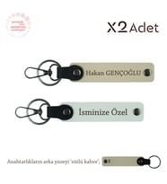 İsim Soyisimli Tasarım Anahtarlık – 2’li Kişisel Hatıra, Beyaz-Sütlü Kahve-Sütlü Kahve