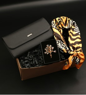 Leopar Desenli Fular& Siyah Kadın Cüzdanı& Gold Renk Çiçek Model Broş Hediye Seti