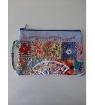 Mavi Desenli Patchwork Çanta