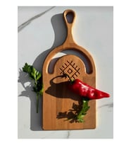 Ahşap Saplı İşlemeli Kesme Tahtası 38x16 Cm